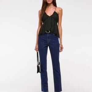 Abercrombie & Fitch Ultra High Rise Ankle Straight Jean
